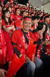 Vietnamese Celebrities Rejoice as National Football Team Triumphs Over Rivals Thailand - image 0