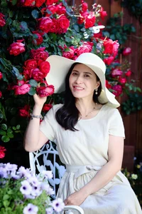 Inside the Dreamy Fairy-Tale Garden Built by a Vietnamese-Origin Couple - image 5