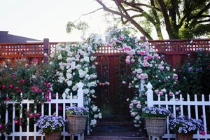 Inside the Dreamy Fairy-Tale Garden Built by a Vietnamese-Origin Couple - image 2