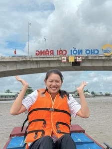 Swimmer Nguyen Thi Anh Vien Transforms Into Moon Goddess for Mid-Autumn Festival - image 1