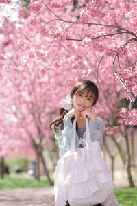 Yituyu Spring Limited Cherry Blossom Season: Romantic Floral Portrait Collection - image 8