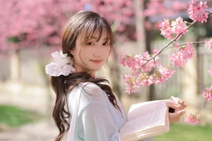 Yituyu Spring Limited Cherry Blossom Season: Romantic Floral Portrait Collection - image 3