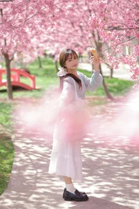 Yituyu Spring Limited Cherry Blossom Season: Romantic Floral Portrait Collection - image 7