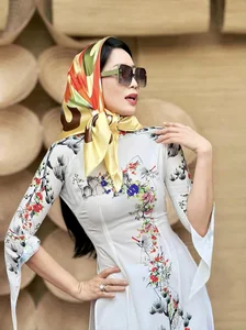 Vietnamese Celebrities Shine in Elegant Ao Dai for Tet Celebrations - image 4
