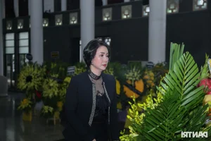 Miss Vietnam Legends Pay Tribute to the Late Poet Duong Ky Anh - image 6