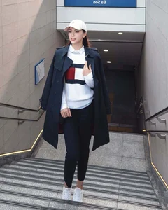 Vietnamese Celebrities Transform Metro Station into a Spectacular Fashion Catwalk - image 1