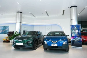 Inside VinFast's Massive 8,000m2 Showroom: A New Era for EVs - image 0
