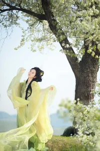 YiTuYu Art Language Vol.9934: Stunning Portrait Collection of Han Han Ting - image 15