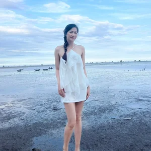 The Stunning Physique and Athletic Grace of a 1.81m Tall Volleyball Star - image 8