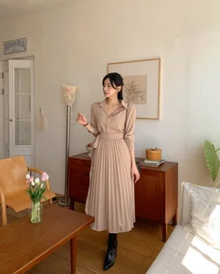 5 Elegant and Sophisticated Outfit Ideas for Lunar New Year Visits - image 2