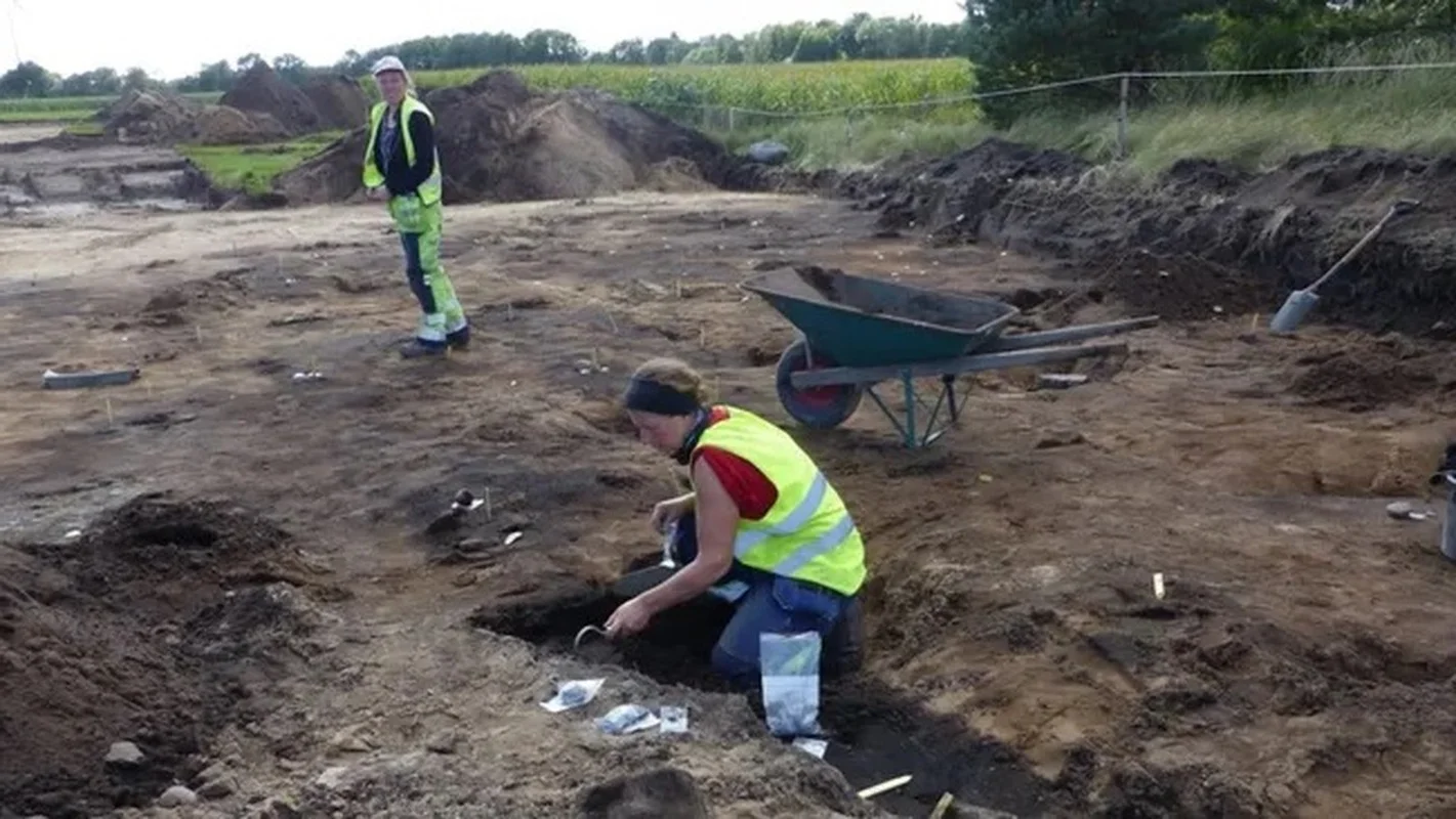 The Mystery of 1,200-Year-Old Stone Boat Tombs: An Archaeological Wonder