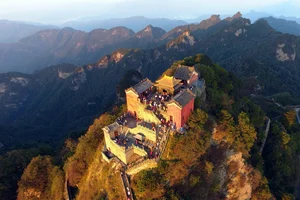 Exploring Wudang Mountain: The Sacred Birthplace of Tai Chi and Taoist Architecture - image 9
