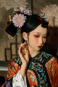 Nian Nian Features in YiTuYu Art Language Vol.9913 Photo Book - image 7