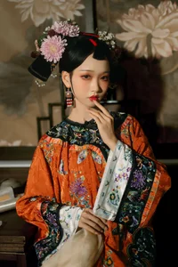 Nian Nian Features in YiTuYu Art Language Vol.9913 Photo Book - image 16