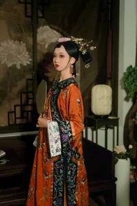 Nian Nian Features in YiTuYu Art Language Vol.9913 Photo Book - image 19