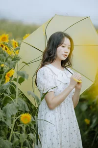 YiTuYu Art Language Vol.5269: Captivating Portrait Gallery Featuring the Elegant Lu Dou - image 7