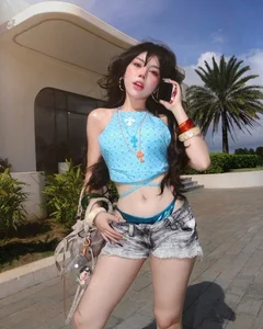 TikTok Star Bảo Khuyên Susan Sparks Viral Fashion Trend - image 4