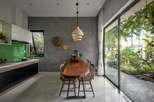 Innovative Architecture in Da Nang: A Modern Home Designed to Breathe with Natural Wind - image 1