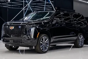 Cadillac Escalade 2026 ESV: The Ultimate Armored Luxury SUV Experience - image 2