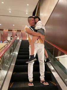 Vietnamese Actor Binh Minh and His Sweet Relationship with Wife Anh Tho - image 2