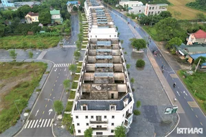 Modern Urban Development in Hoa Binh Mountains Remains Vacant and Abandoned - image 3