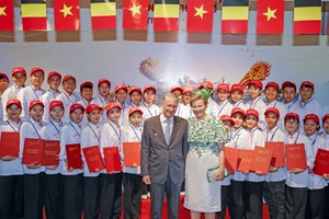 King and Queen of Belgium Visit Free Bakery Vocational School in Ho Chi Minh City - image 8