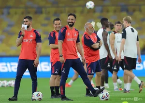 Manchester United Stars Hit the Training Ground During Malaysia Visit - image 7