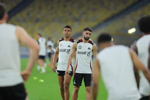 Manchester United Stars Hit the Training Ground During Malaysia Visit - image 5