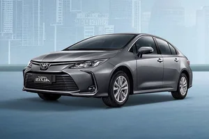 2026 Toyota Corolla Altis Hybrid: Affordable Eco-Friendly Driving at 750 Million VND - image 8