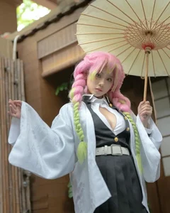 111+ Best Mitsuri Kanroji Cosplay: The Beautiful Love Hashira - image 2