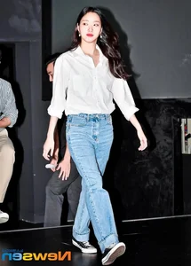 Get the Look: Kim Go Eun’s Chic Minimalist Fashion from the Hit Movie 'Exhuma' - image 6