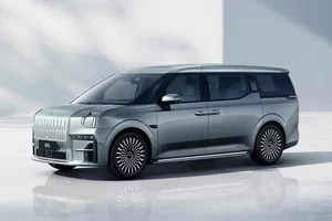 A First Look at the Zeekr 009 Luxury Electric MPV Arriving Soon - image 2