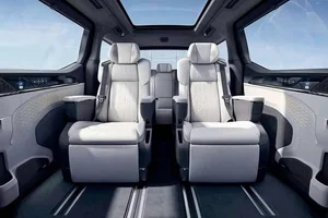 A First Look at the Zeekr 009 Luxury Electric MPV Arriving Soon - image 10