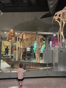 Actress Tang Thanh Ha Takes Her Kids on an Educational Dinosaur Museum Adventure - image 0