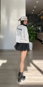 H'Hen Niê Stuns Fans with a Radiant and Glowing Skin Transformation - image 6