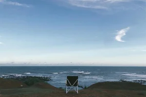 Camping at Mui Lay: Green Fields and Serene Ocean Sunrises - image 2