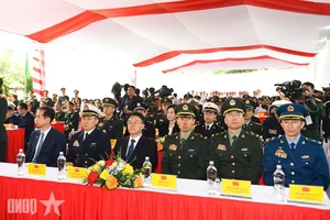 Vietnam and China Defense Ministers Break Ground on New Joint Medical Station - image 6