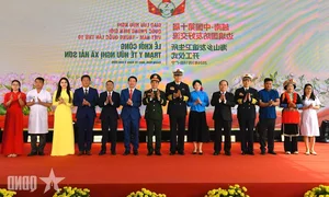 Vietnam and China Defense Ministers Break Ground on New Joint Medical Station - image 3