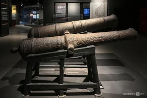 Exploring the Vietnam Military History Museum: A Massive Display of Historical Military Equipment and Artifacts - image 3
