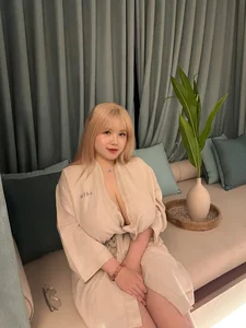 The Real Story and Height of Hai Duong's Famous Viral Influencer - image 1