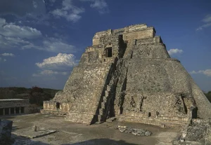 Mysterious Maya Artifacts Discovered at the Bottom of Sacred Lake - image 3