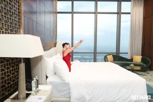 Luxury Above the Clouds: Inside the 220 Million VND Presidential Suite in Vietnam - image 17