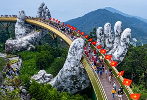 Emotional Journey: Why an International Tourist Was Moved to Tears in Central Vietnam - image 3
