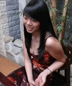 Singer Le Quyen Shares Ageless Beauty Secrets and Fitness Journey at 43 - image 4