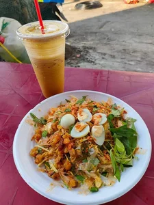Top 6 Famous Mixed Rice Paper Stalls in Saigon - image 3
