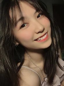 Charming Smiles: Celebrating the Unique Beauty of Girls with Snaggleteeth - image 9