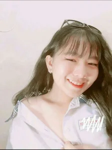 Charming Smiles: Celebrating the Unique Beauty of Girls with Snaggleteeth - image 10