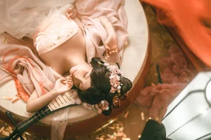 Chunmomo Captivates in Elegant 'Xian' Themed Cosplay Gallery - image 28