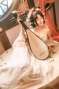 Chunmomo Captivates in Elegant 'Xian' Themed Cosplay Gallery - image 23
