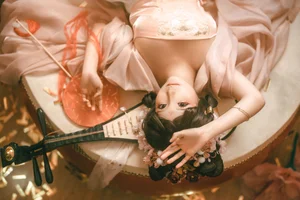 Chunmomo Captivates in Elegant 'Xian' Themed Cosplay Gallery - image 8